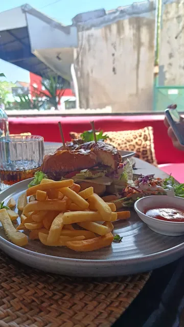 Rocklilly Warung Fusion Eatery