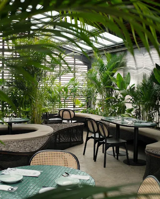 Shirley Cafe Bali