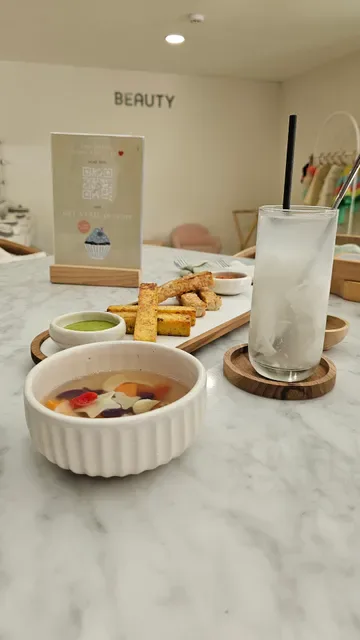 Tiny Healthy Family Cafe 0+