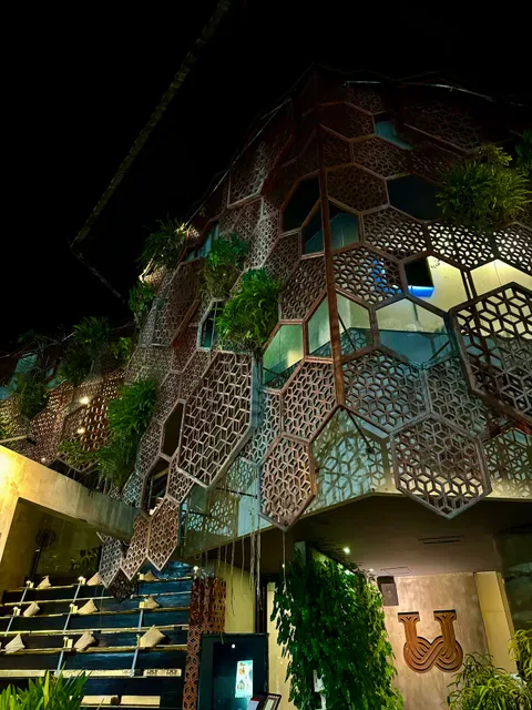 Ultimo Restaurant