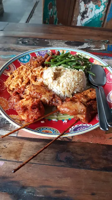 Varuna Warung