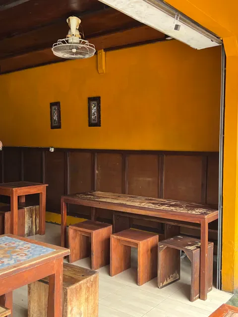 Warung Bunana