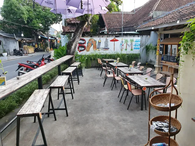 Canteen Canggu Permai
