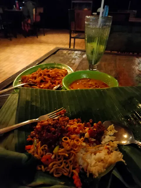 Warung Mogan
