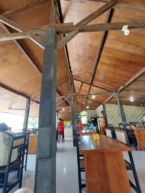 Warung Nasi Babi Guling Men Agus