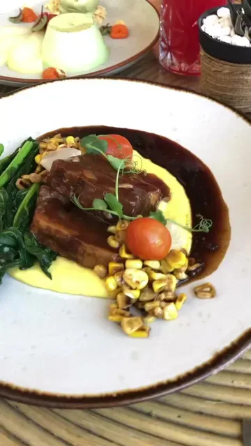 De Maison Bali Restaurant & Bar