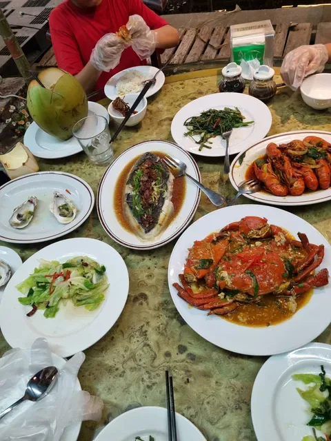 7 Seafood Restaurant
