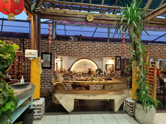 7 Seafood Restaurant