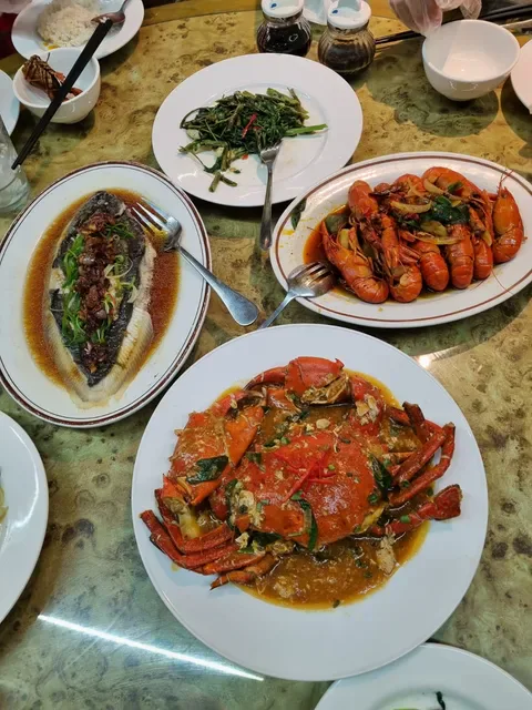 7 Seafood Restaurant
