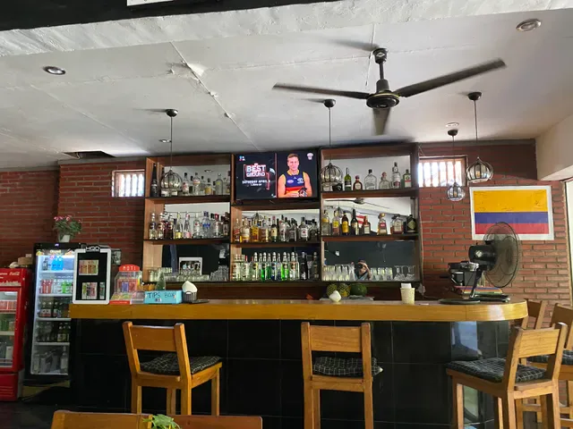 Aggie's Bar & Restaurant