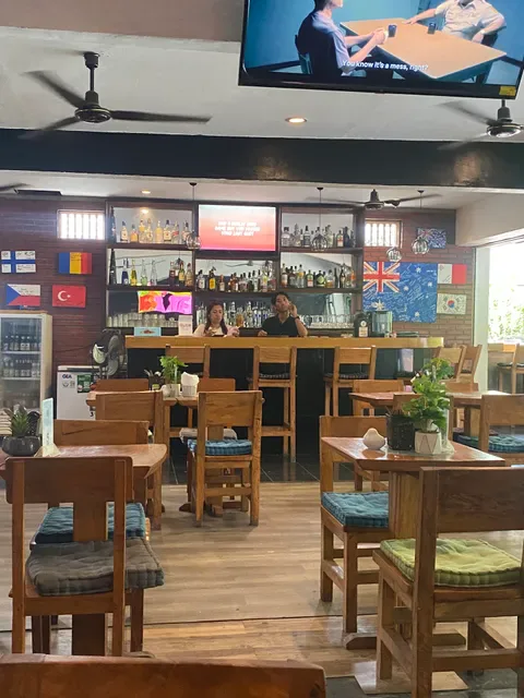 Aggie's Bar & Restaurant
