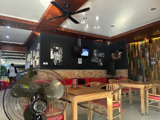 Asoko Bar And Restaraunt