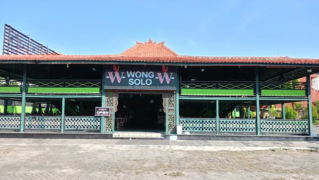 Ayam Bakar Wong Solo Kuta