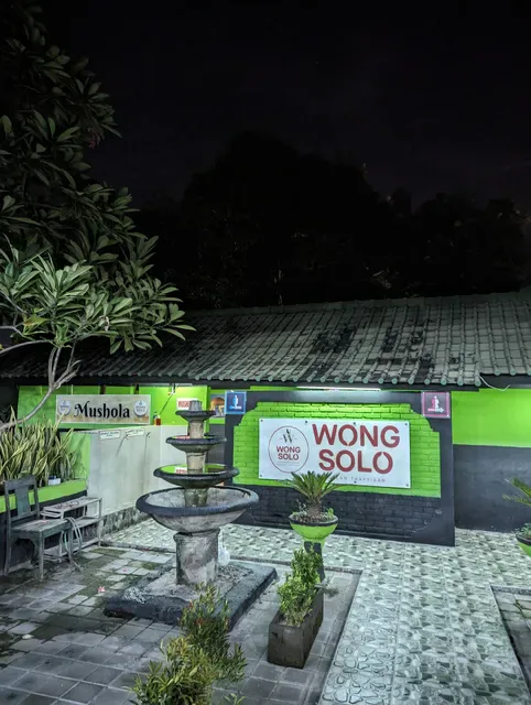 Ayam Bakar Wong Solo Kuta