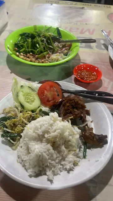 Ayam Betutu Pak Man Kuta