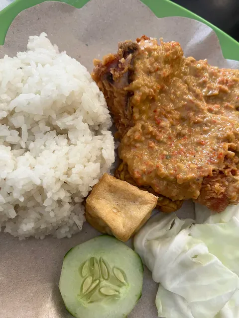 Ayam Gebuk Mak Ayam
