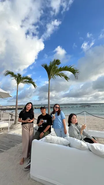 Azure beach club & restaurant Jimbaran