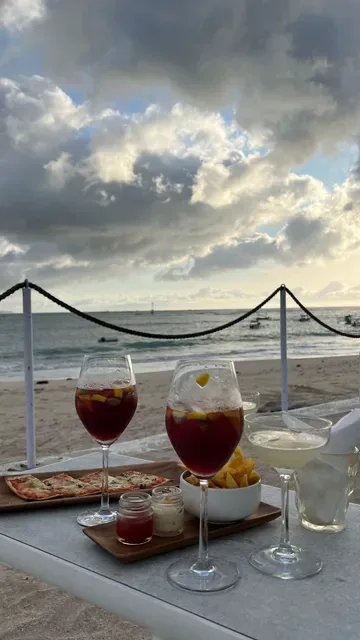 Azure beach club & restaurant Jimbaran