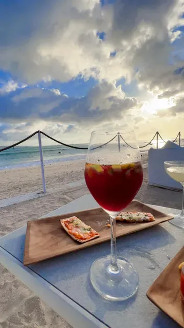 Azure beach club & restaurant Jimbaran