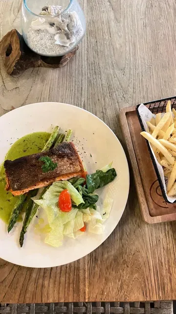 b+ Café & Restaurant Kuta