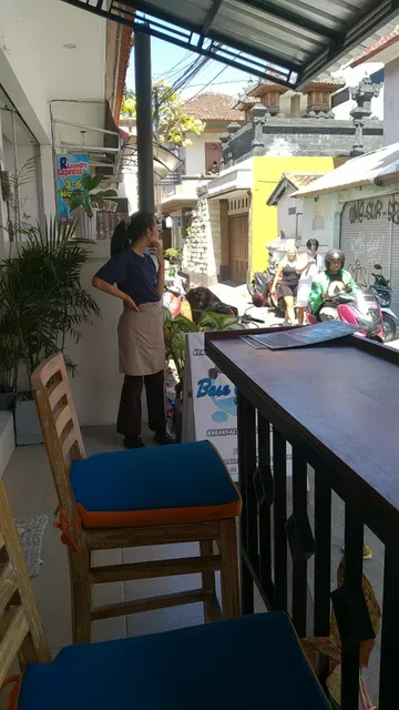 Base Waroeng