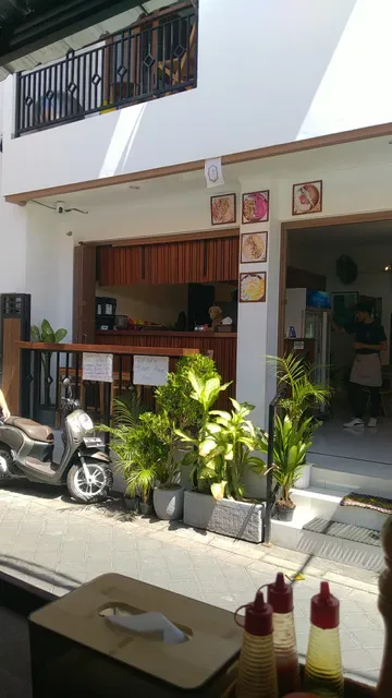 Base Waroeng