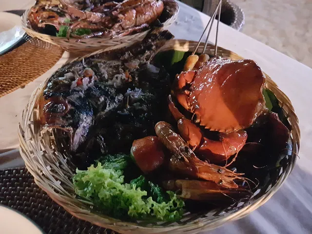 Bawang Merah Beachfront Restaurant, Jimbaran Bay Seafood