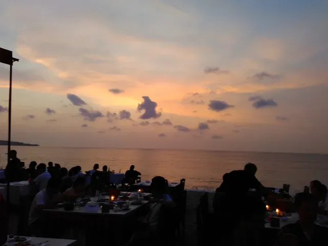 Beach Bali Cafe