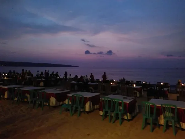 Beach Bali Cafe