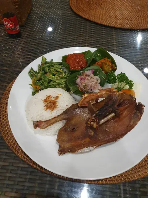 Bebek Tepi Sawah