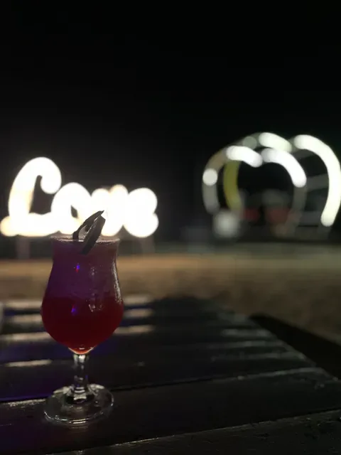 Blue 9 Beach ( B9B )