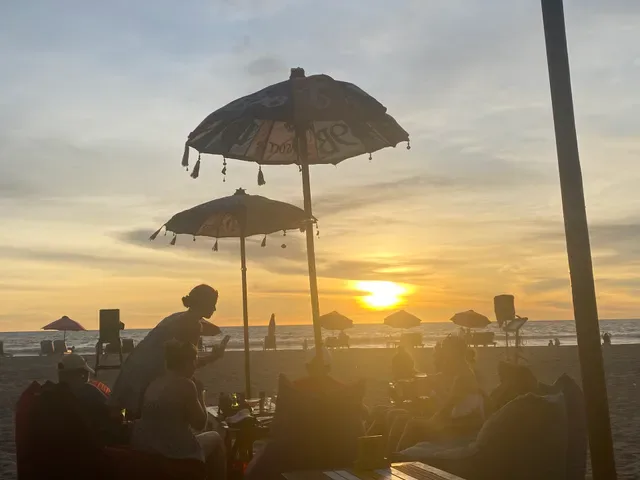 Blue 9 Beach ( B9B )