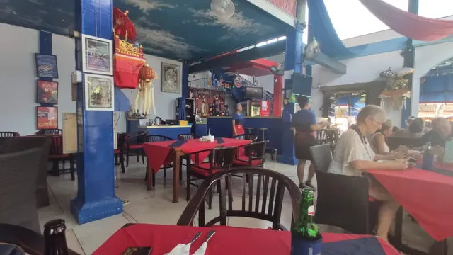 BLUE SKYZ Sport Bar & Restaurant