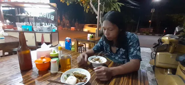 Bubur Ayam Bang Yossi Khas Jakarta
