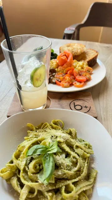 b+ Café & Restaurant Kuta