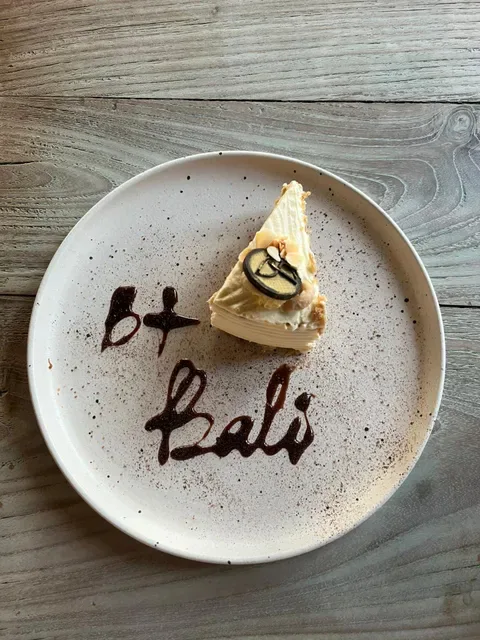 b+ Café & Restaurant Kuta