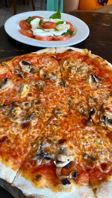 Burger Buzz Pizza Pasta