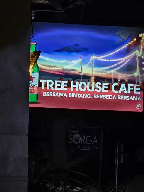 Cafe Tree House