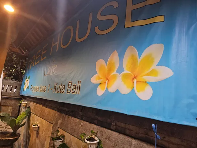 Cafe Tree House