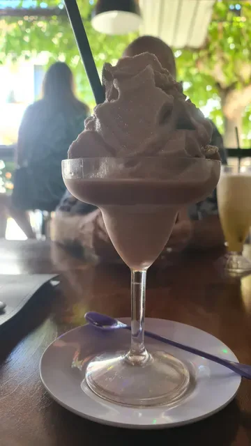 Chapter 2 Restaurant & Bar