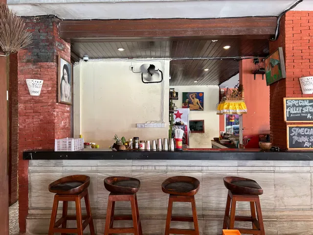 Corner Bar Restaurant