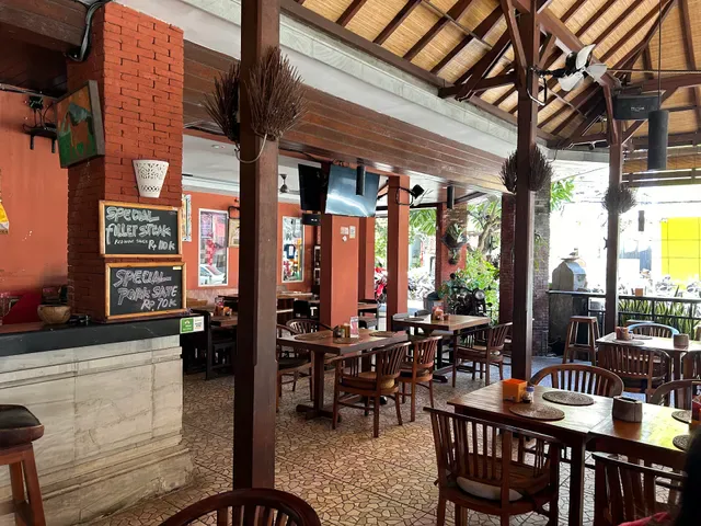 Corner Bar Restaurant
