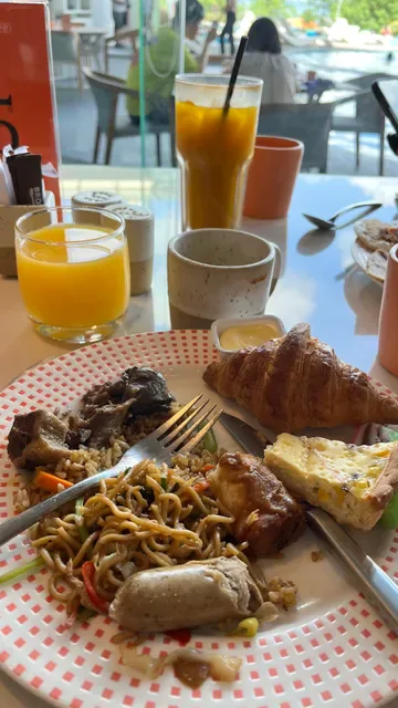 Daily Social