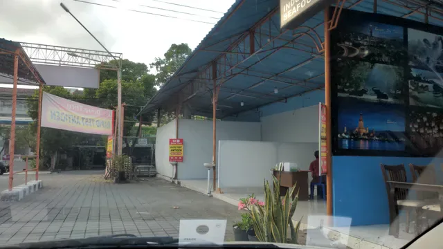 Dewi Sri Food Center