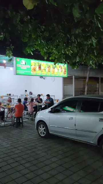 Dewi Sri Food Center