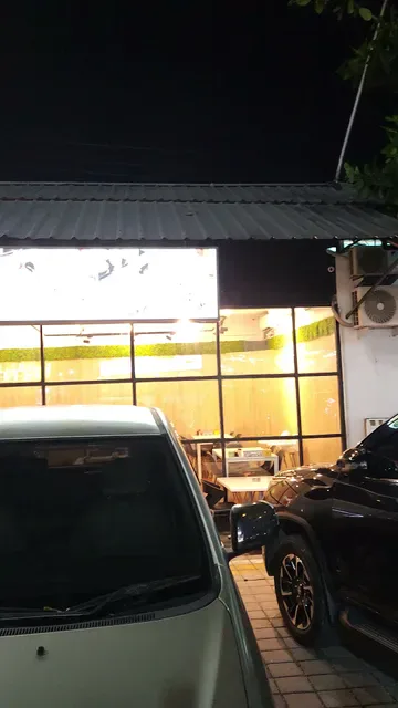 Dewi Sri Food Center