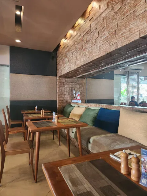 Dijon Bali - Café & Catering