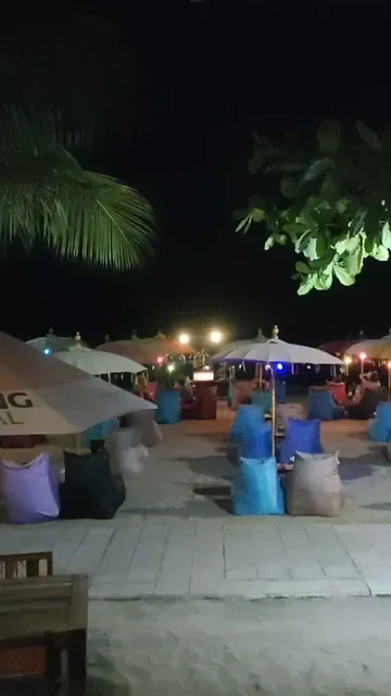 D'Joglo Beach Cafe