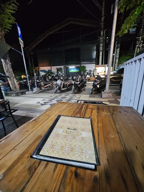 D'Medina Bistro