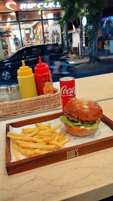 Dod's Burger x MeatCraft Seminyak